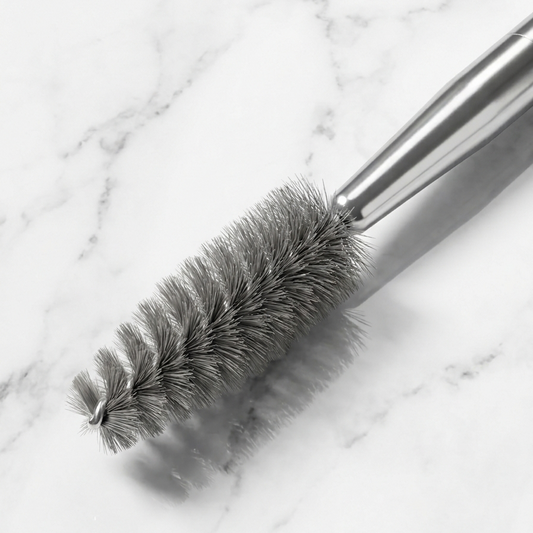 Brosse à cils de finition pour cils magnétiques – séparation précise et regard parfait